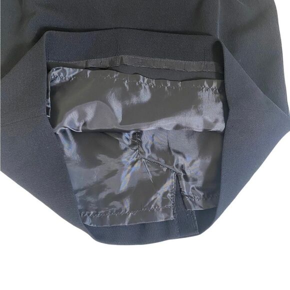 Larry Levine 6P petite Suits black pencil skirt w/zipper in back - Picture 5 of 6